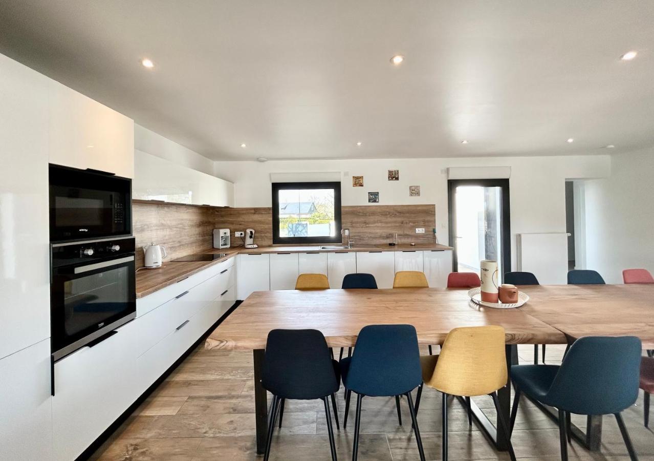 Superbe Villa Tout Confort Avec Piscine Chauffee Er Couverte Et Spa A 2 Pas De La Plage Fouesnant Luaran gambar
