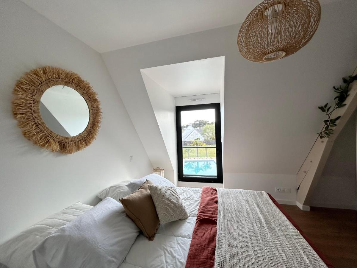 Superbe Villa Tout Confort Avec Piscine Chauffee Er Couverte Et Spa A 2 Pas De La Plage Fouesnant Luaran gambar